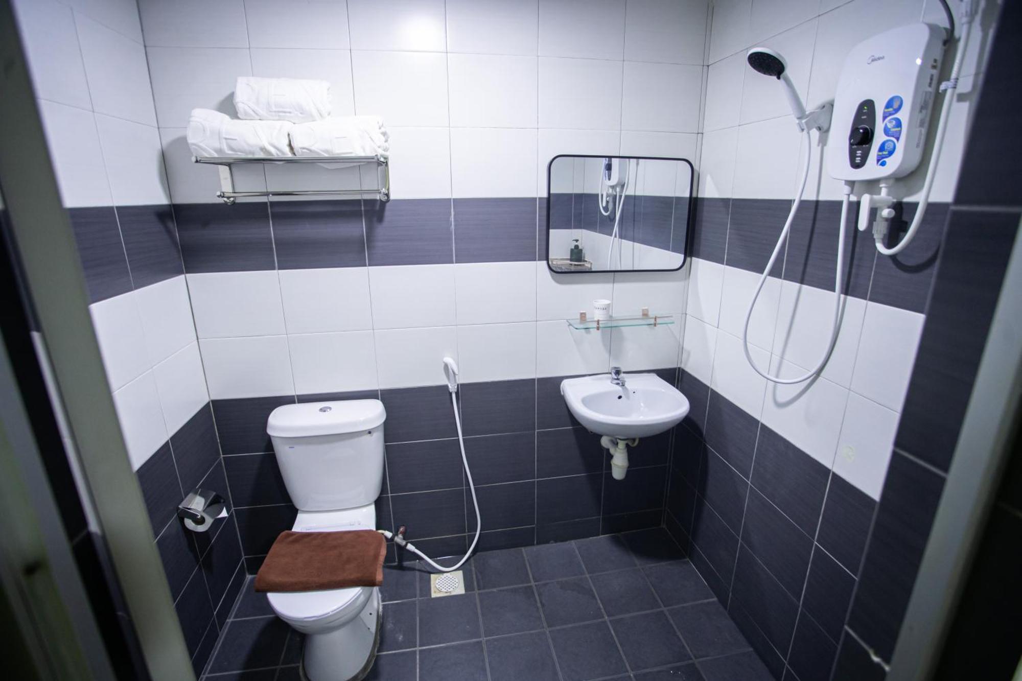 Rex City Hotel Johor Bahru Extérieur photo